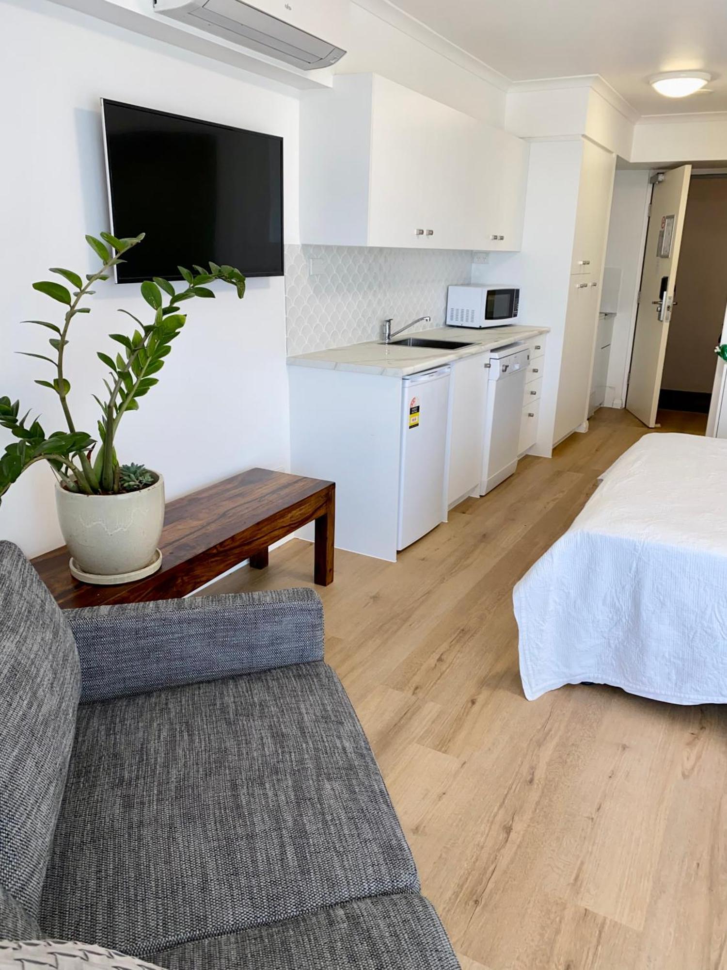 Resort Queen Studio At Alex Beach Resort Alexandra Headland Buitenkant foto